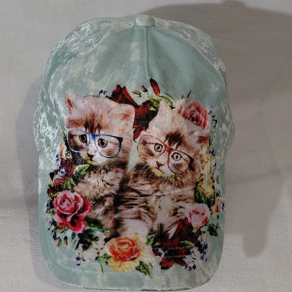 Adorable Velvet Cat Cap with Floral Design - Picture 1 of 7